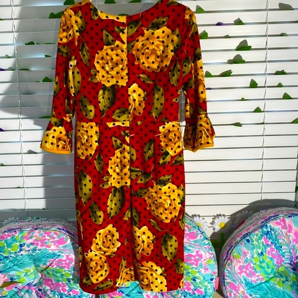 Shelby & Palmer super cute floral dress with polka dots - Picture 3 of 7